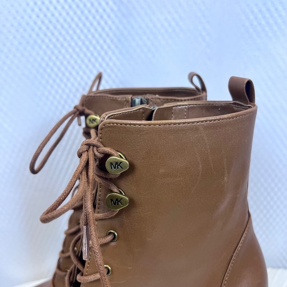 NWOB: Michael Kors 8.5M Brown Leather Lace Up Heeled Lug Sole Ankle Boots (B577) - Picture 7 of 9